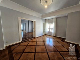 Etagenwohnung  Calle de núñez de balboa. Piso de esquina en venta  recoletos