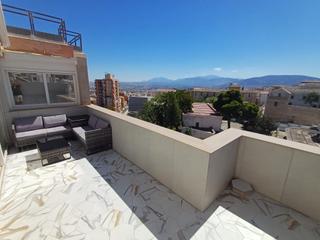 Rent Flat in Calle juanito valderrama 1b