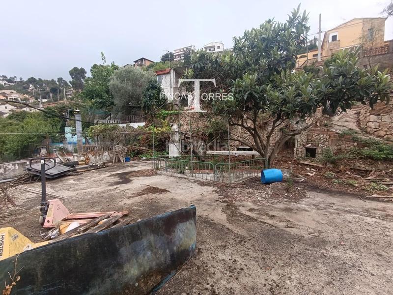 Foto b3fa7398-849e-4bdc-9448-8539beece470. Finca rústica terreno de 1.240m2 en Vallirana