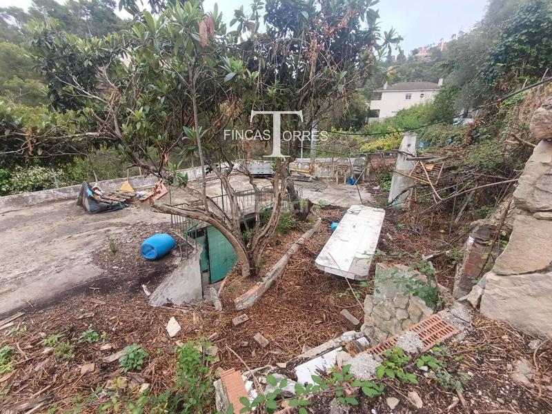 Foto f3e84e00-b690-4115-a571-c23d3ef88895. Finca rústica terreno de 1.240m2 en Vallirana
