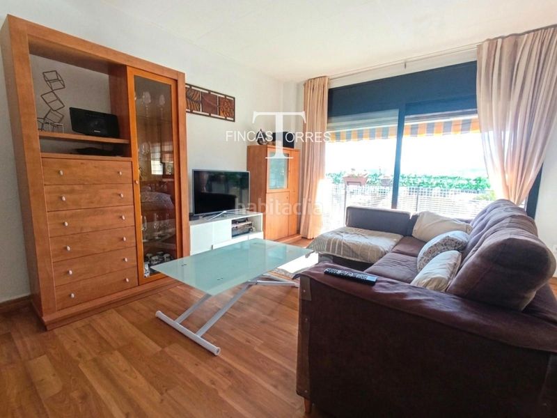 Foto 4fab5e33-34e7-4a12-9eb6-8d92dc25817a. Pis amb aparcament a La Guineueta Barcelona