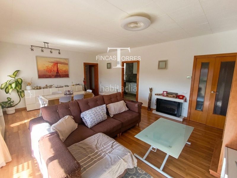 Foto 629a842d-bc28-4383-a997-39d00c5f6d7c. Pis amb aparcament a La Guineueta Barcelona