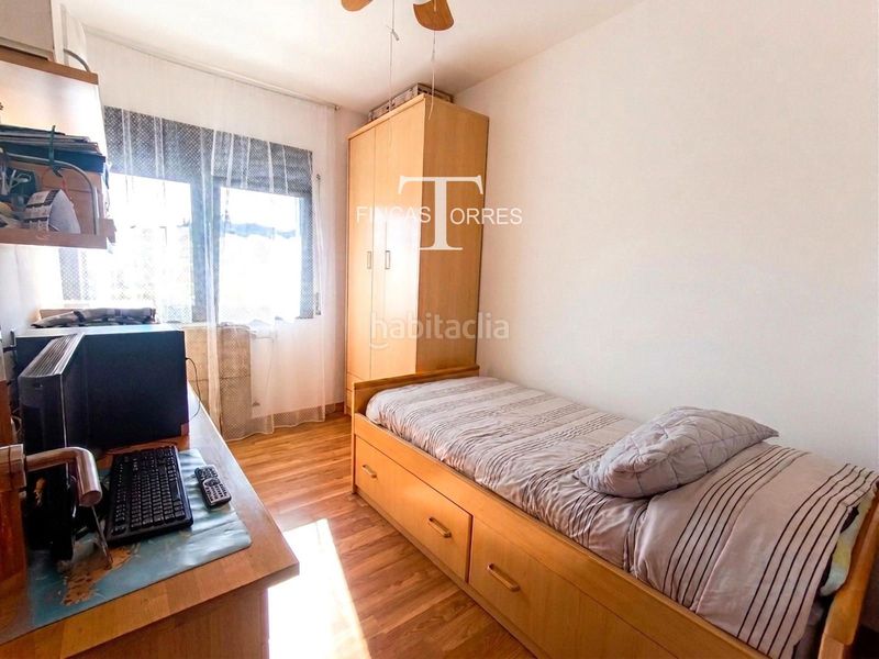 Foto 6a659491-f58f-44d3-a242-c5ee6168b744. Pis amb aparcament a La Guineueta Barcelona