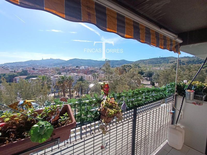 Foto 7eb3c23a-d62f-4074-8a34-f838322f5df2. Pis amb aparcament a La Guineueta Barcelona