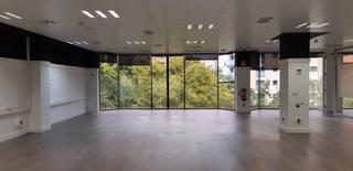 Miete Büro  Carrer de numància. Luminosa