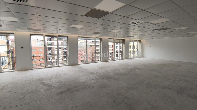 Foto 10829b67-ab01-44b6-ac50-aec328fcf9cd. Miete büro mit heizung in La Nova Esquerra de l´Eixample Barcelona