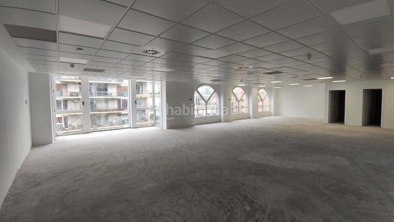 Foto c87ca29f-fb3c-42e9-a389-b70222d6b8cb. Miete büro mit heizung in La Nova Esquerra de l´Eixample Barcelona