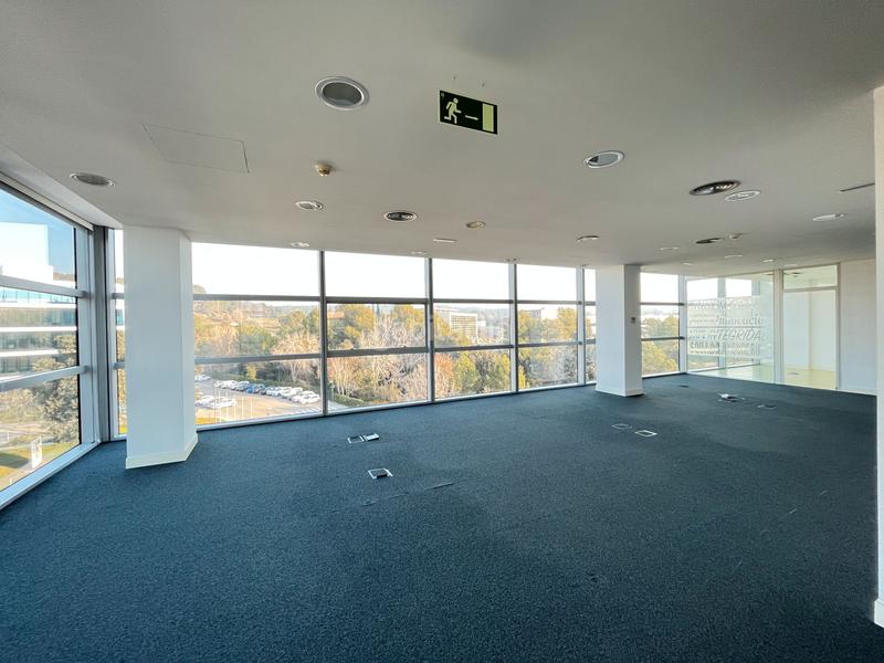 Foto 4706628c-0c7a-43b4-9a3c-86ed6ea34245. Location bureau avec chauffage dans Volpelleres Sant Cugat del Vallès