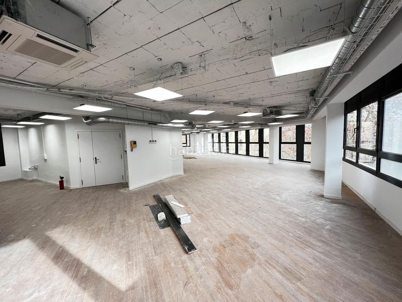 Foto 77fbb70a-25c0-4f97-93d4-197a7b1c0225. Affitto ufficio in Gòtic Barcelona