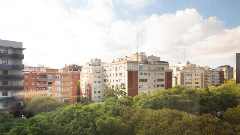 Foto e820f57a-fbb3-41ab-b658-1566278d0c99. Location bureau avec chauffage dans Barri de les Corts Barcelona