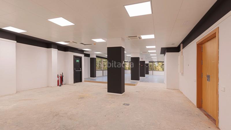 Foto c08a1e50-e2db-4282-a8d2-831d6d53fa0a. Miete büro mit heizung in Barri de les Corts Barcelona