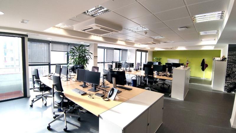Foto addcc6e0-0745-4718-bda9-9070b5ede412. Rent office space with heating in L´Antiga Esquerra de l´Eixample Barcelona