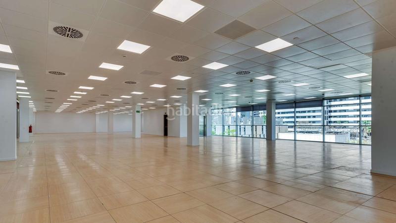 Foto 249f9df2-b2c7-4206-8d56-9e1e5af0516d. Alquiler oficina en Diagonal Mar i el Front Marítim del Poblenou Barcelona