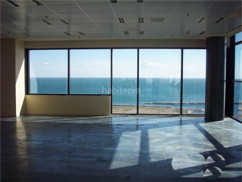 Foto 9faccb79-c751-49c6-8ee1-7b1c0f17d064. Rent office space with heating in Diagonal Mar i el Front Marítim del Poblenou Barcelona