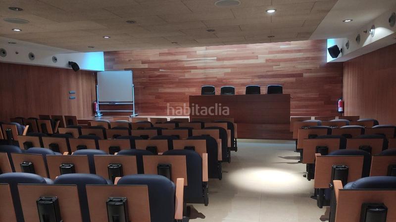 Foto f242266f-d731-4ef3-87f4-b7be640037fc. Affitto ufficio con riscaldamento in Granvia LH Hospitalet de Llobregat (L´)