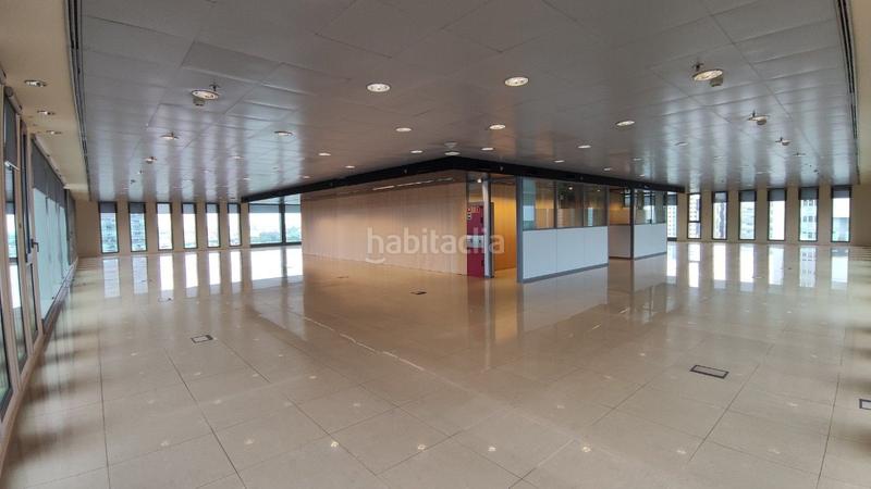 Foto b4c5e948-c532-44e0-9180-e196f0a68c2e. Alquiler oficina en edificio torre copisa en Granvia LH Hospitalet de Llobregat (L´)