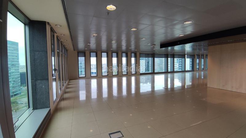 Foto 6631391e-fcf1-45b5-b8b8-126a2ae6f558. Rent office space with heating in Granvia LH Hospitalet de Llobregat (L´)