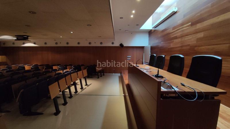Foto 85d4570a-6dfe-4e80-b3e8-30cd3bf4eca6. Rent office space with heating in Granvia LH Hospitalet de Llobregat (L´)