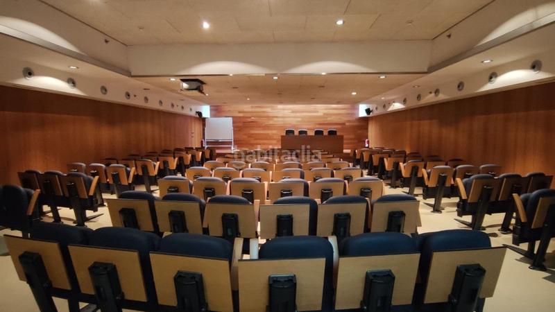 Foto ce86b8f7-a79b-4311-9ccc-8b6bb2a6fcf7. Rent office space with heating in Granvia LH Hospitalet de Llobregat (L´)