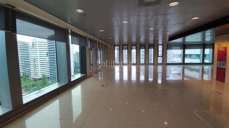 Foto f7faf575-1975-4f00-9f62-8b525b8c0ad7. Rent office space with heating in Granvia LH Hospitalet de Llobregat (L´)