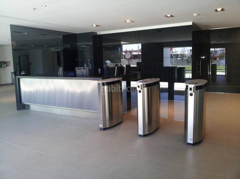 Foto c9def533-6164-4bd3-8dc1-979592d20ba5. Alquiler oficina torre werfen en Granvia LH Hospitalet de Llobregat (L´)