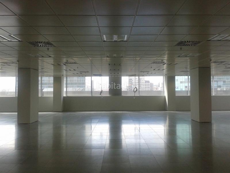 Foto bdb4f05c-c357-4ed6-bdfb-8bec9a75cd93. Location bureau avec chauffage dans Granvia LH Hospitalet de Llobregat (L´)