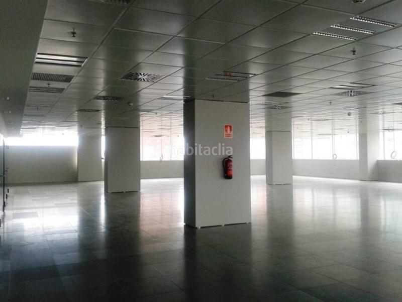 Foto f023c638-bfe7-41e1-827c-7da49d2f8b48. Location bureau avec chauffage dans Granvia LH Hospitalet de Llobregat (L´)