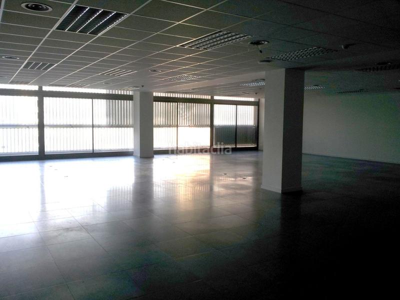 Foto a5bbfec6-a46d-4eb1-8d40-427b36bce978. Affitto ufficio con riscaldamento in El Parc i la Llacuna del Poblenou Barcelona