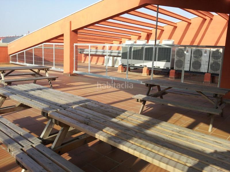 Foto 44c6824e-dc63-43a9-968e-019cdc98bfa5. Alquiler oficina terraza de uso compartido en El Parc i la Llacuna del Poblenou Barcelona