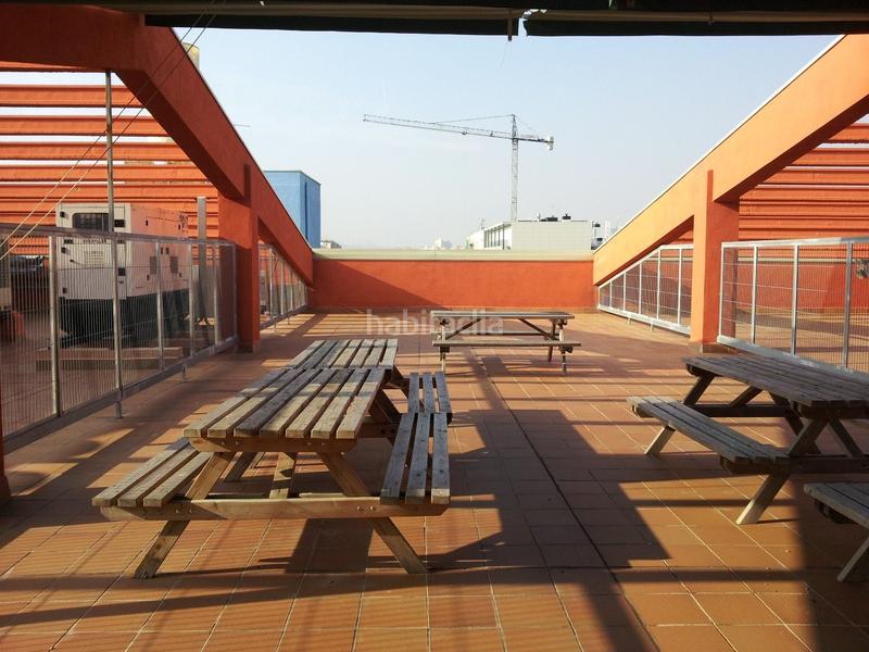 Foto 092223b3-383d-492c-b330-732bd1a5220b. Location bureau avec chauffage dans El Parc i la Llacuna del Poblenou Barcelona