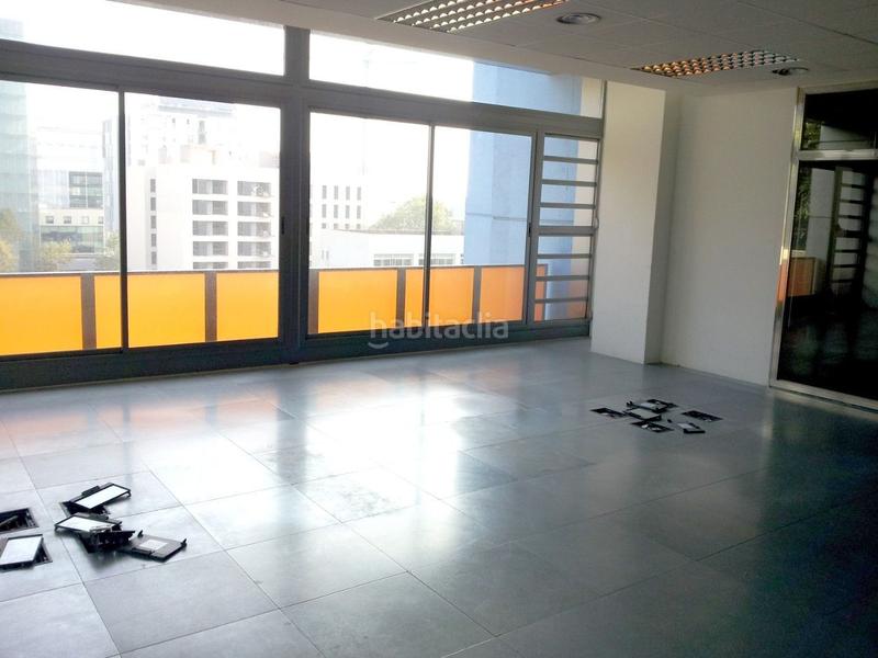 Foto 9158c1e5-b997-4b88-9e9d-1937859fcebd. Location bureau avec chauffage dans El Parc i la Llacuna del Poblenou Barcelona