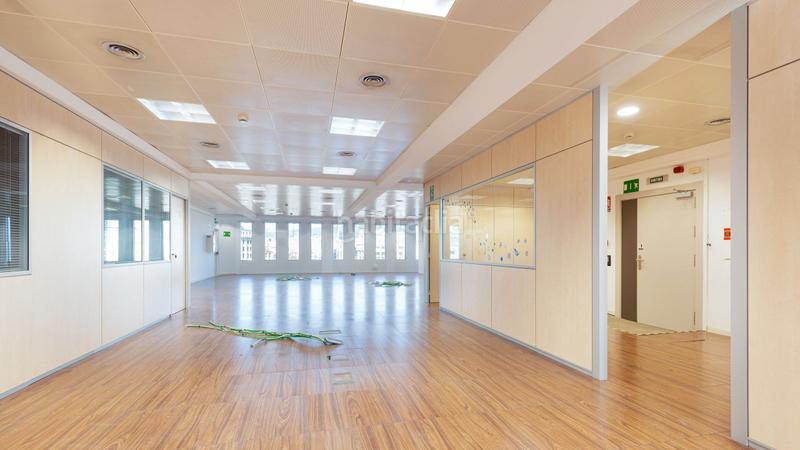 Foto b53c801f-b62e-4b00-a39b-00c85446bd4e. Affitto ufficio con riscaldamento in Gòtic Barcelona