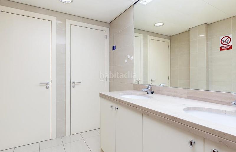 Foto 7dfbff0f-f6bb-42b1-ae51-386698ba1959. Location bureau avec chauffage dans Gòtic Barcelona