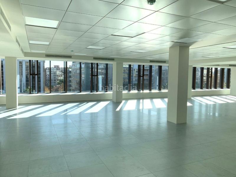 Foto cc3f561c-75d1-4672-9acd-b5f7da75b3ef. Location bureau avec chauffage dans Barri de les Corts Barcelona