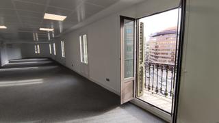 Lloguer Oficina  N/a. Excelente ubicacin