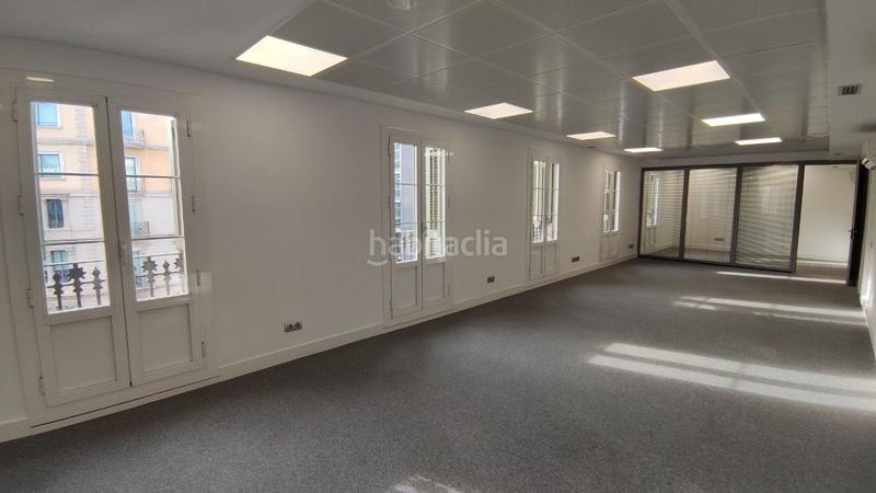 Foto 17d4d66d-21ce-42ba-8a2b-c3ff50e44801. Rent office space with heating in Dreta de l´Eixample Barcelona