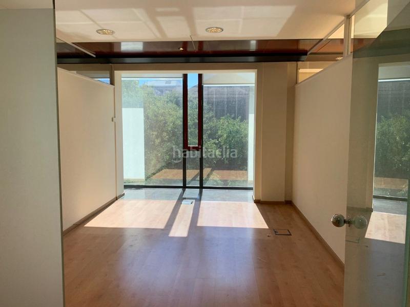 Foto ee4f70be-8b5a-480b-9aff-6c085e02530d. Rent office space with heating in Dreta de l´Eixample Barcelona