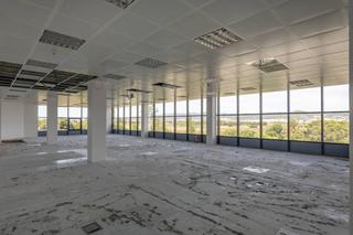 Rent Office space in Carrer del solsonès 2b. Junto aeropuerto