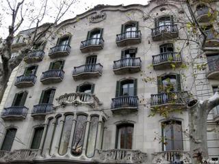 Lloguer Oficina  Carrer de roger de llúria. Muy luminosa