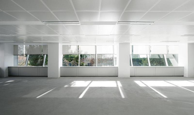 Foto a0e74f6b-28e7-4928-a405-bc3e23f8e62f. Miete büro mit heizung in Pedralbes Barcelona