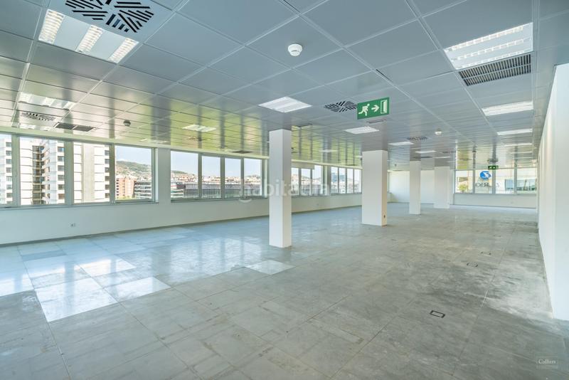Foto 4aabf8e4-17d4-4801-a169-51d058a390e8. Miete büro mit heizung in Barri de les Corts Barcelona