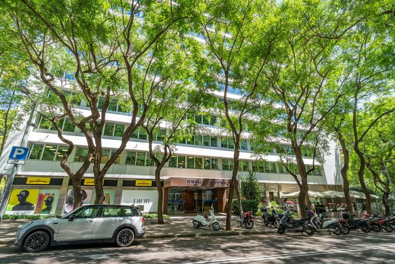 Foto 61b7eae3-0e52-4170-8d89-5bda6c406b0b. Rent office space with heating in Barri de les Corts Barcelona