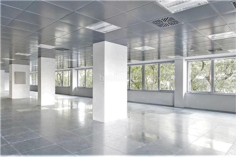 Foto 88c0055f-e6aa-4264-a47f-4812bccedac2. Rent office space with heating in Barri de les Corts Barcelona