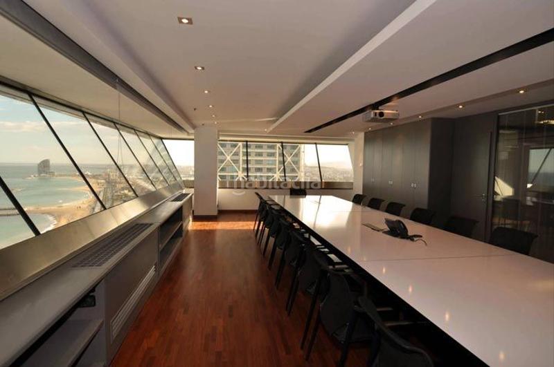 Foto 5c1d5a24-cb9f-4ecd-86ad-16fa90fe196b. Rent office space with heating in Barceloneta Barcelona