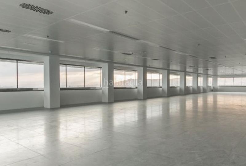 Foto 690a092b-90b2-45de-8e30-1ebcd1f97751. Rent office space with heating in Barceloneta Barcelona