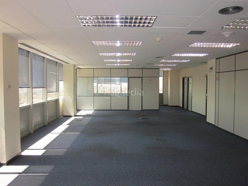 Foto fef7ddd5-3a58-4a60-936d-14ef3c373c91. Miete büro in Hostafrancs Barcelona