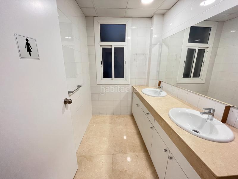 Foto 7d059de1-5bdd-414c-a9d2-225fad6fa291. Location bureau avec chauffage dans La Nova Esquerra de l´Eixample Barcelona