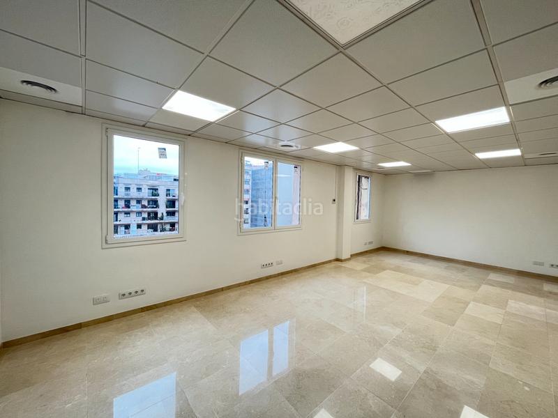 Foto 4c28e418-231d-45ac-b772-3ebc873b2779. Miete büro mit heizung in La Nova Esquerra de l´Eixample Barcelona
