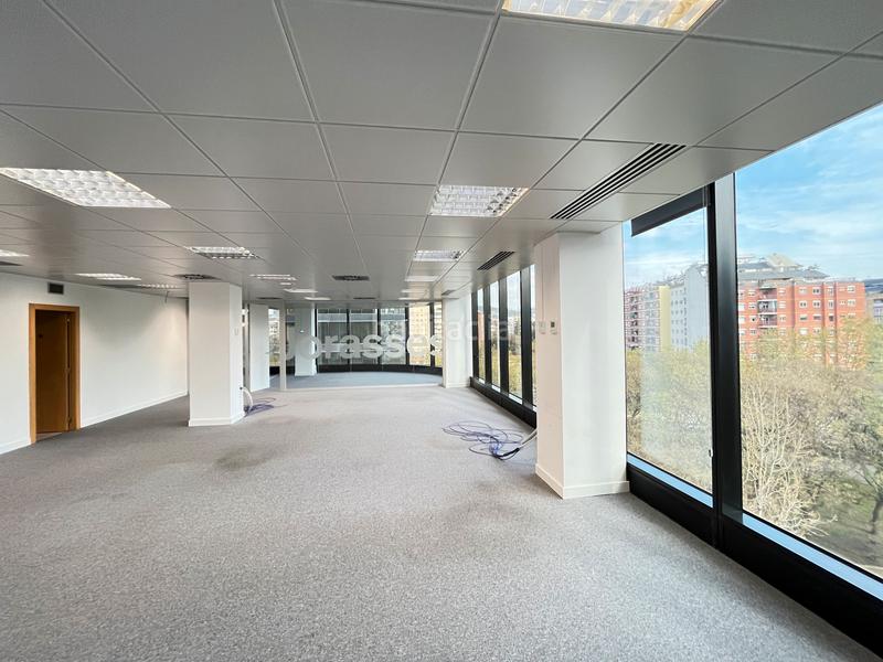 Foto 4abd4427-8338-4c12-a543-29d11c2b954c. Location bureau avec chauffage dans La Bordeta Barcelona