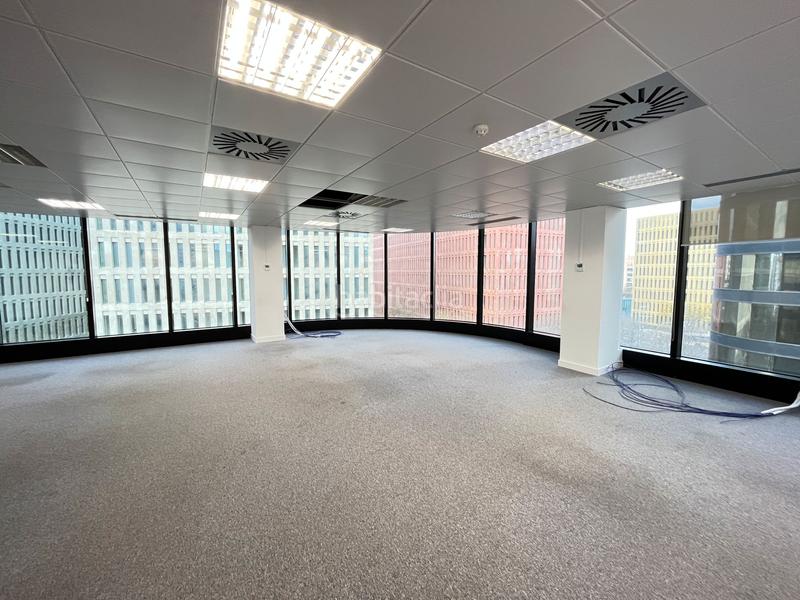 Foto 6e5154a9-1760-4a52-9f89-ba53c47a8cfa. Location bureau avec chauffage dans La Bordeta Barcelona